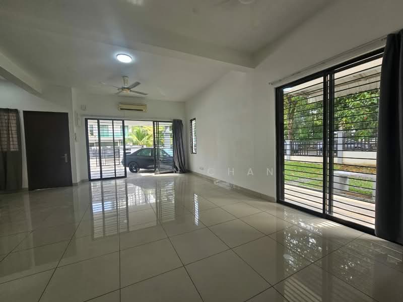 2-storey Terraced House for Rent in 16 Sierra (Puchong) - Alan Chan - Living Room - PropertyGuru.com.my