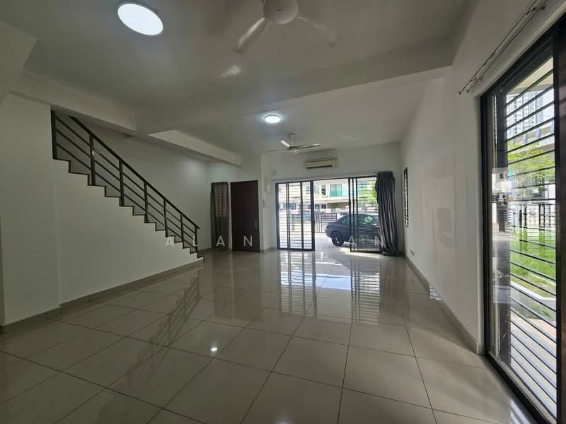 2-storey Terraced House for Rent in 16 Sierra (Puchong) - Alan Chan - Living Room - PropertyGuru.com.my