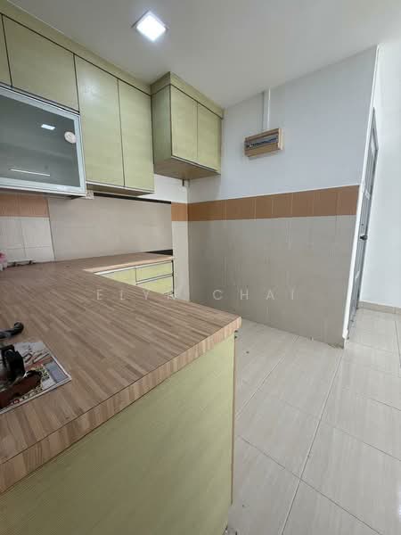 Apartment for Sale at Kipark Apartment - Elyn Chai - Kitchen - PropertyGuru.com.my