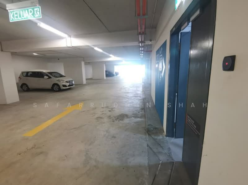 Lakefront Homes untuk Untuk Disewa - RM 1,500 /bulan, Mac 2026 - Car Park - PropertyGuru.com.my