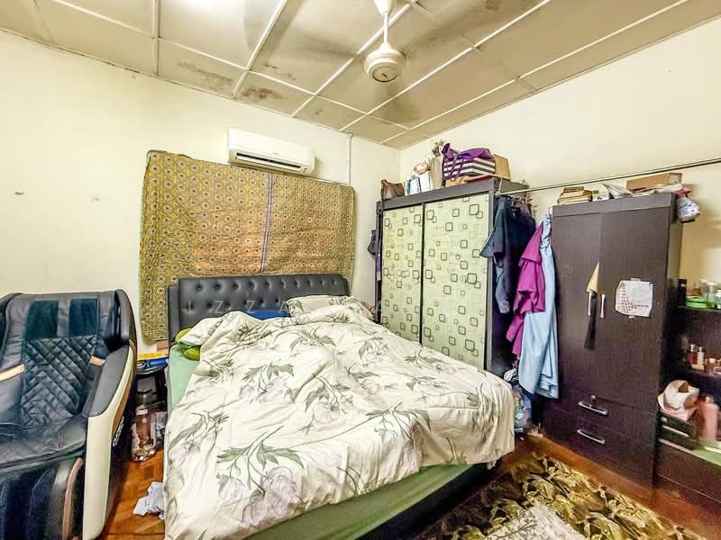 2-storey Terraced House for Sale in Saujana Utama 1 (Ijok) - Izzah Alias - Bedroom - PropertyGuru.com.my