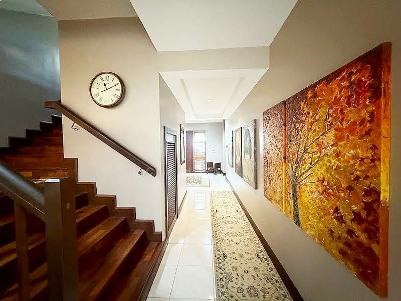 Semi-Detached House for Sale in Kota Damansara (Selangor) - Vincent Liaw - Corridor - PropertyGuru.com.my