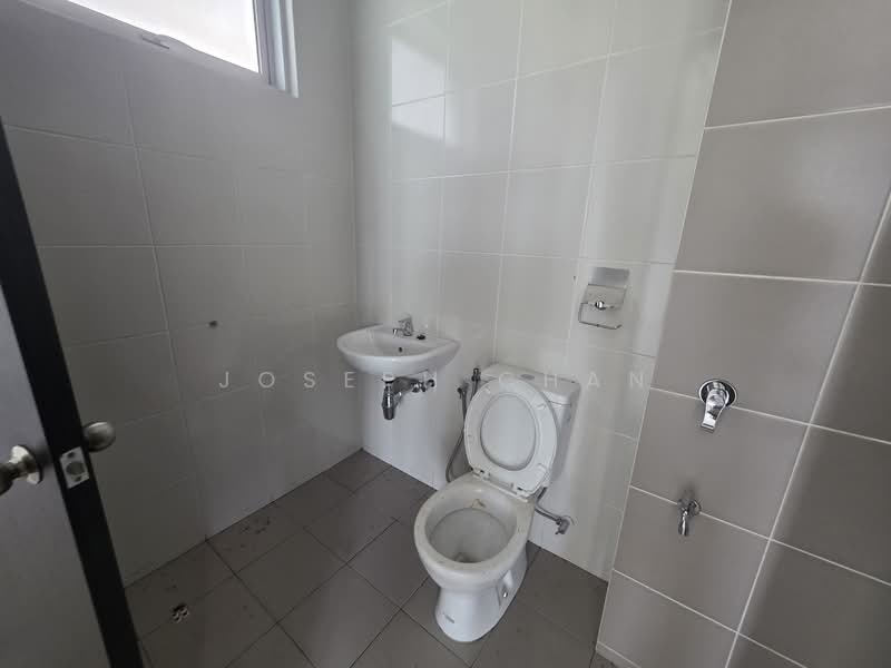 2-storey Terraced House for Sale in Bukit Raja (Selangor) - Joseph Chan - Bathroom - PropertyGuru.com.my