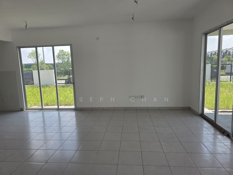 2-storey Terraced House for Sale in Bukit Raja (Selangor) - Joseph Chan - Living Room - PropertyGuru.com.my