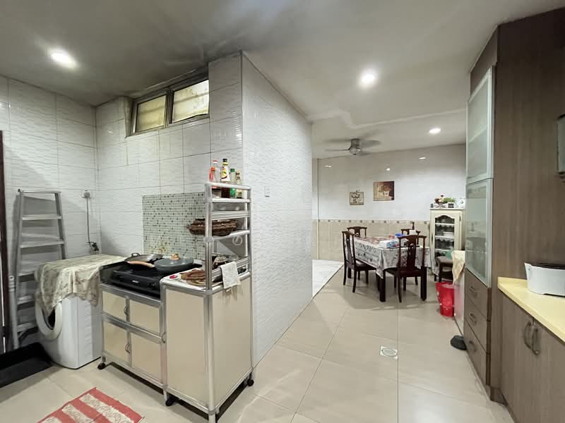 2-storey Terraced House for Sale in Seksyen 8 (Kota Damansara) - Meoon Khor - Kitchen - PropertyGuru.com.my