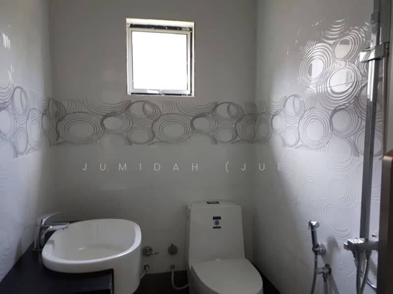 Seksyen 9 untuk Untuk Dijual - RM 1,800,000, Mac 2026 - Bathroom - PropertyGuru.com.my