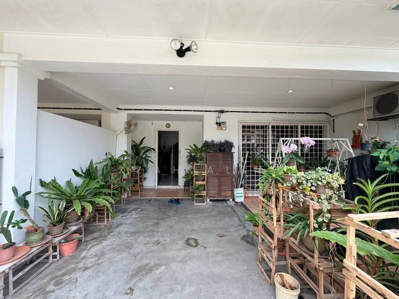 2-storey Terraced House for Sale in Seksyen 5 (Kota Damansara) - Izzah Alias - Exterior - PropertyGuru.com.my