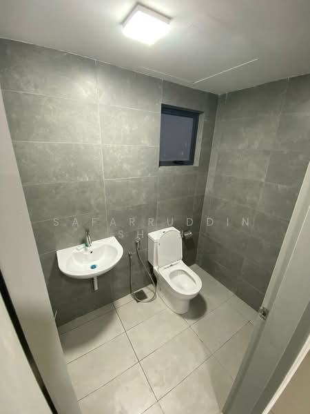 Laman Seri Harmoni (LSH33) untuk Untuk Disewa - RM 1,800 /bulan, Mac 2026 - Bathroom - PropertyGuru.com.my