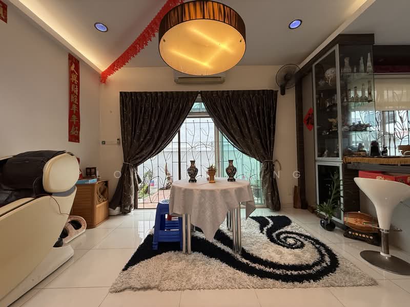 Bungalow for Sale in Taman Masai (Masai) - Loh Lee Peng - Living Room - PropertyGuru.com.my