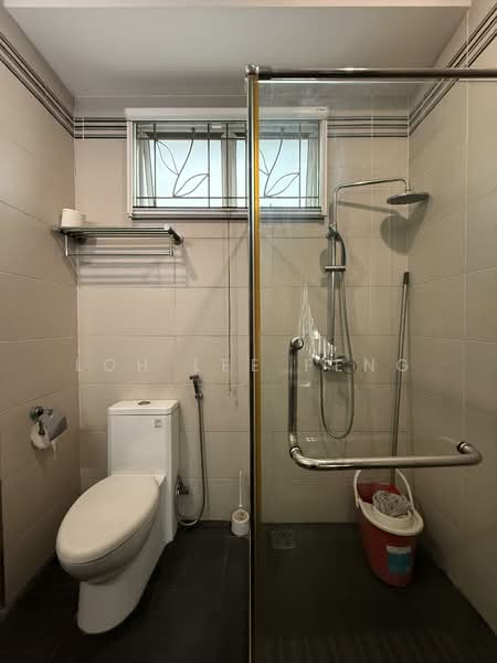 Bungalow for Sale in Taman Masai (Masai) - Loh Lee Peng - Bathroom - PropertyGuru.com.my