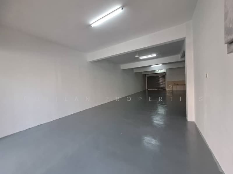 Shop for Rent in Bandar Bukit Tinggi (Klang) - Polilan Properties - Interior - PropertyGuru.com.my