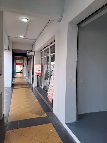 Shop for Rent in Bandar Bukit Tinggi (Klang) - Polilan Properties - Exterior - PropertyGuru.com.my