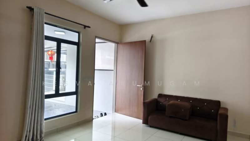 Elegan @ Taman Putra Perdana untuk Untuk Disewa - RM 1,600 /bulan, Mac 2026 - Living Room - PropertyGuru.com.my