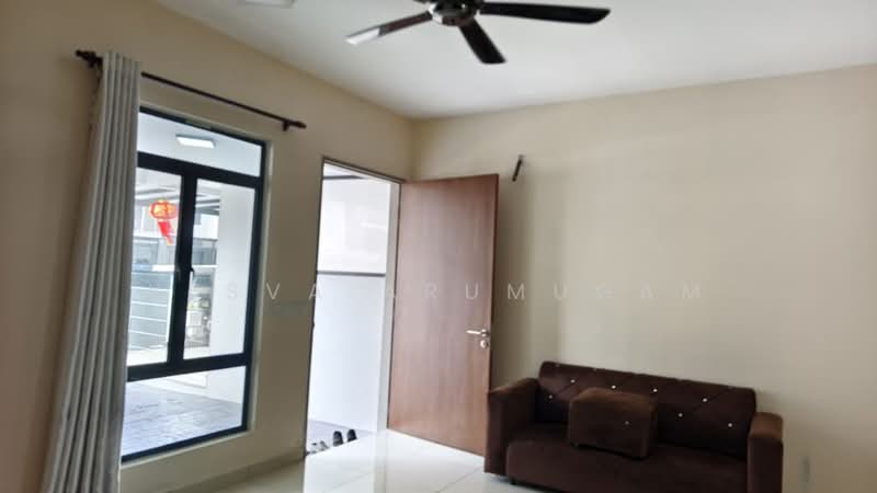 Elegan @ Taman Putra Perdana untuk Untuk Disewa - RM 1,600 /bulan, Mac 2026 - Living Room - PropertyGuru.com.my