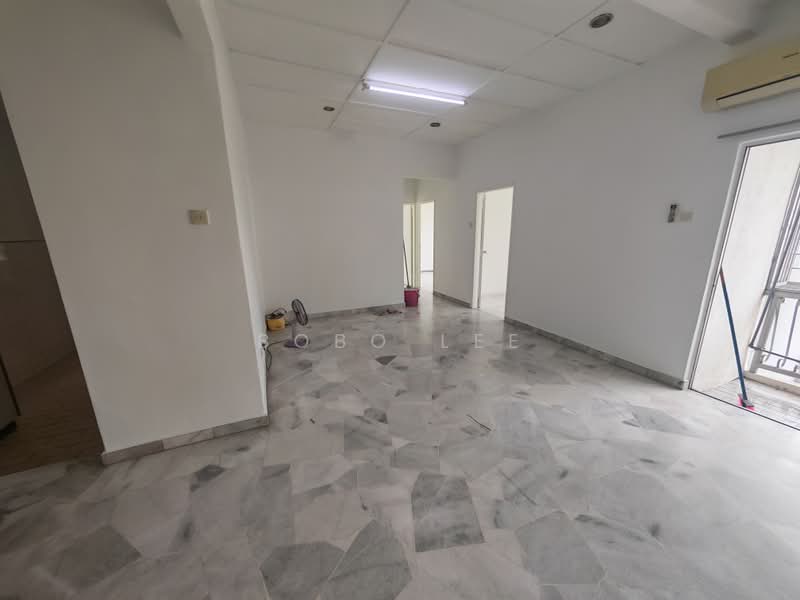 Pangsapuri untuk Dijual di KEP Apartment - Bobo Lee - Living Room - PropertyGuru.com.my