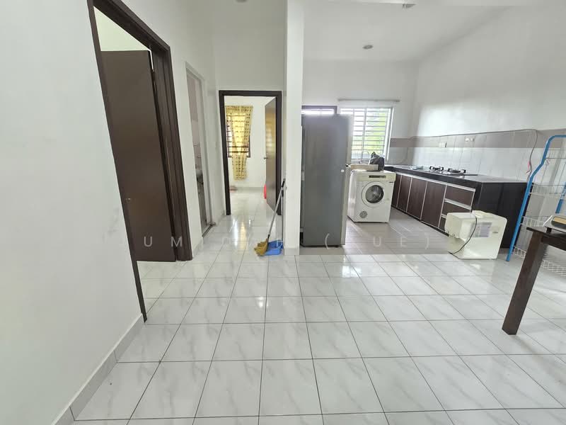 Taman Tropika 2 untuk Untuk Dijual - RM 299,000, Mac 2026 - Kitchen - PropertyGuru.com.my