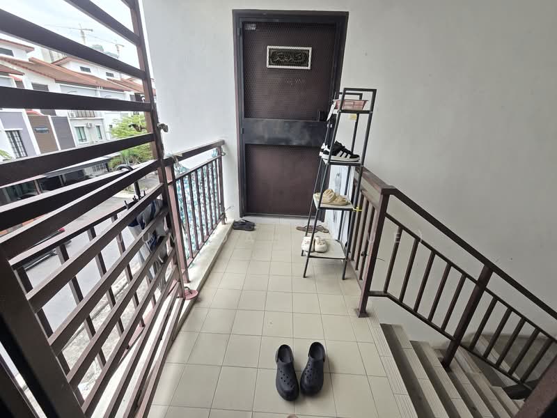 Taman Tropika 2 untuk Untuk Dijual - RM 299,000, Mac 2026 - Entrance - PropertyGuru.com.my