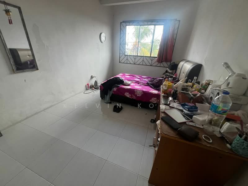 Taman Johor Jaya untuk Untuk Dijual - RM 688,000, Mac 2026 - Bedroom - PropertyGuru.com.my