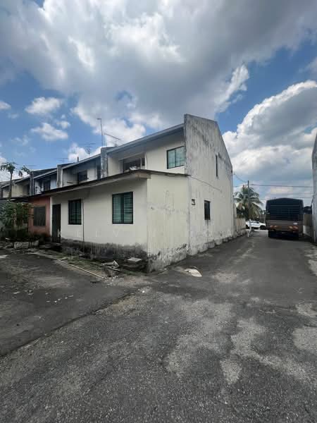 Taman Johor Jaya untuk Untuk Dijual - RM 688,000, Mac 2026 - Exterior - PropertyGuru.com.my