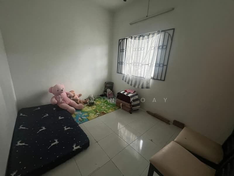 Taman Johor Jaya untuk Untuk Dijual - RM 688,000, Mac 2026 - Bedroom - PropertyGuru.com.my