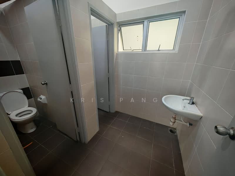 Factory for Rent in Pasir Gudang (Johor) - Kris Pang - Bathroom - PropertyGuru.com.my