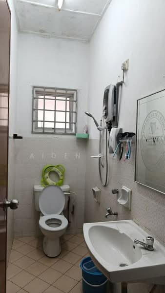 Taman Gaya Jalan Gaya Ulu Tiram 1.5 Storey Terrace untuk Untuk Disewa - RM 1,800 /bulan, Mac 2026 - PropertyGuru.com.my