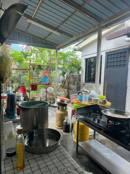 Ipoh menglembu taman arkid renovated 2 storey inter corner house for sale untuk Untuk Dijual - RM 239,000, Mac 2026 - PropertyGuru.com.my