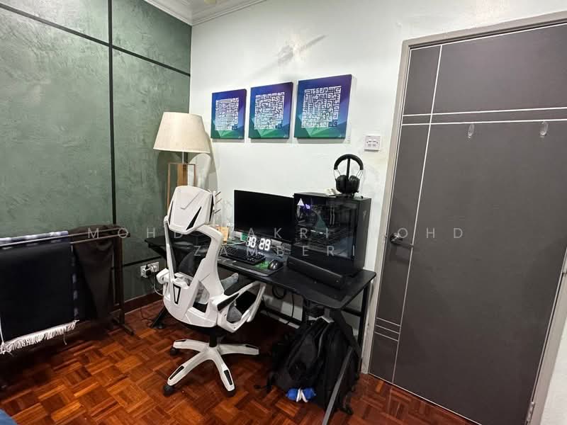 2-storey Terraced House for Sale in Bukit Jelutong (Shah Alam) - Mohd Zakri Mohd Zamberi - Study - PropertyGuru.com.my