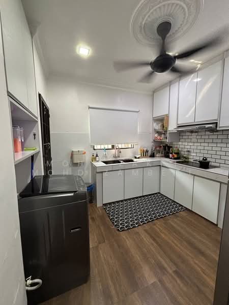 2-storey Terraced House for Sale in Bukit Jelutong (Shah Alam) - Mohd Zakri Mohd Zamberi - PropertyGuru.com.my