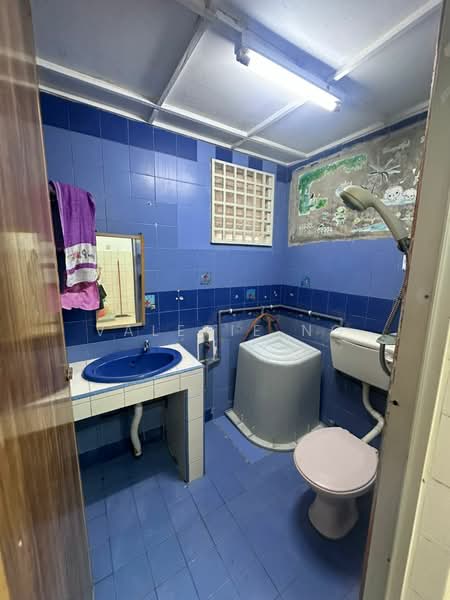 3-storey Terraced House for Sale in Kepong (Kuala Lumpur) - Valerie Ng - Bathroom - PropertyGuru.com.my