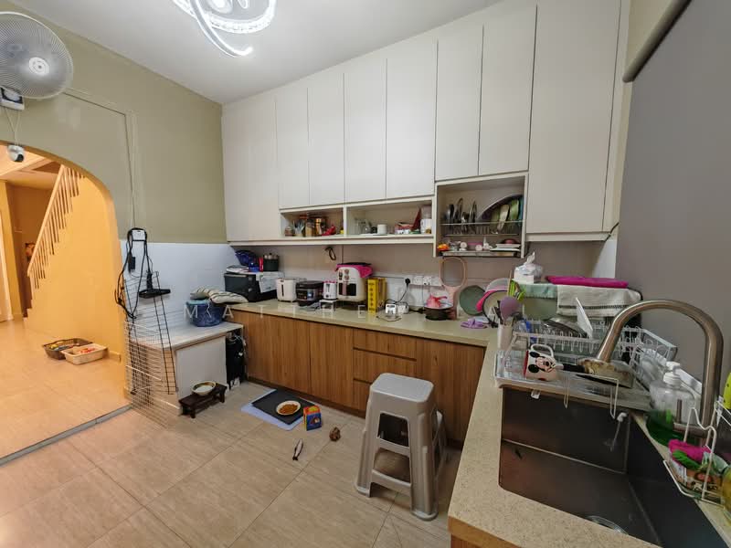 Taman Sri Aman untuk Untuk Dijual - RM 680,000, Mac 2026 - Kitchen - PropertyGuru.com.my