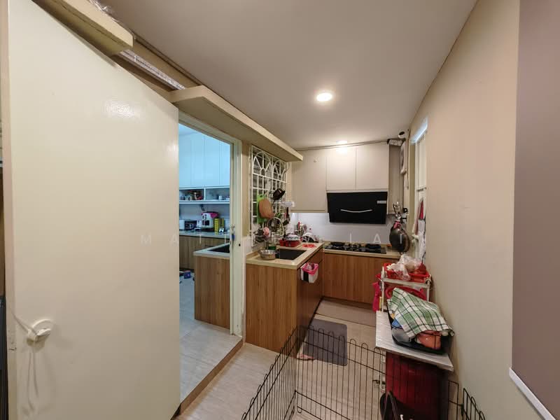 Taman Sri Aman untuk Untuk Dijual - RM 680,000, Mac 2026 - Kitchen - PropertyGuru.com.my