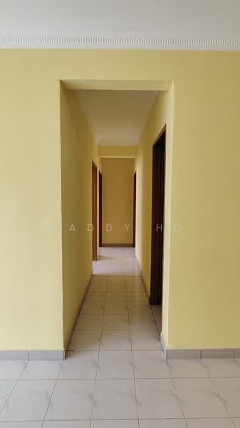 Apartment for Sale at Taman Puncak Kinrara - Maddy Ho - Corridor - PropertyGuru.com.my