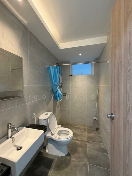 Condominium for Rent at QuayWest Residence - Hoy Meng - Bathroom - PropertyGuru.com.my