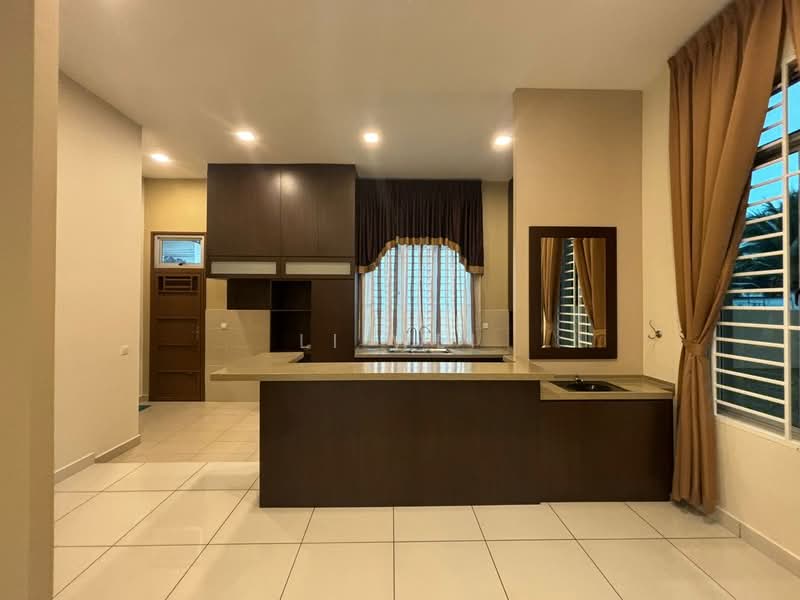 Semi-Detached House for Rent in Nusa Duta (Iskandar Puteri (Nusajaya)) - Li Wei - Kitchen - PropertyGuru.com.my