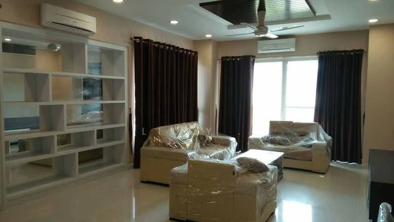 Kondominium untuk Disewa di Platino Condominium - Lilly . - Living Room - PropertyGuru.com.my
