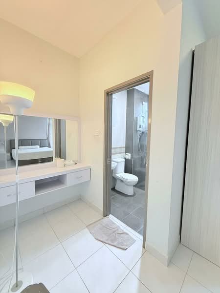 Cluster House for Sale in Taman Seri Austin (Tebrau) - Eugene Tneo - Bedroom - PropertyGuru.com.my