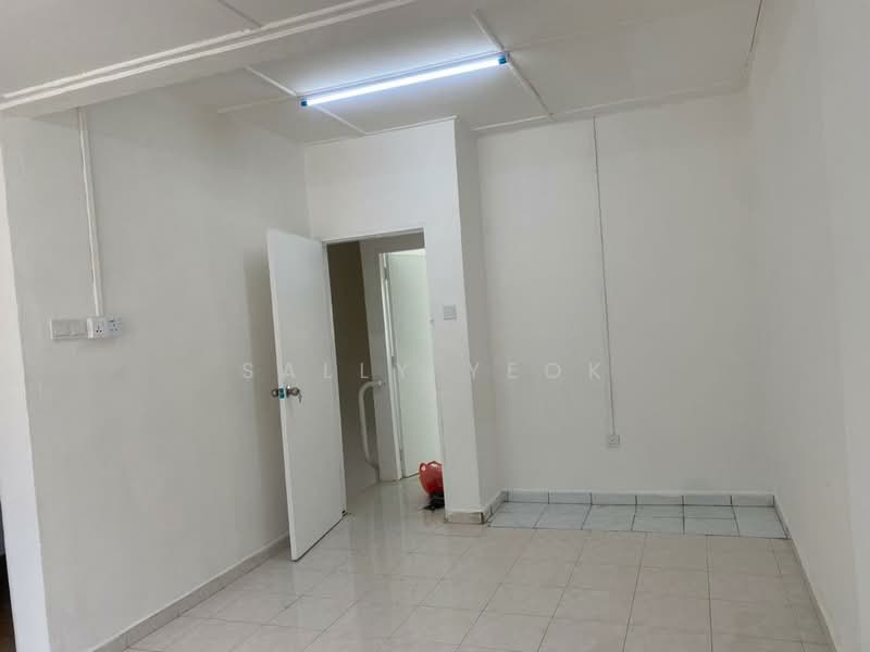 Taman Johor Jaya untuk Untuk Disewa - RM 1,000 /bulan, Mac 2026 - Interior - PropertyGuru.com.my