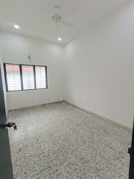 Taman Nong Chik untuk Untuk Disewa - RM 2,200 /bulan, Mac 2026 - Interior - PropertyGuru.com.my