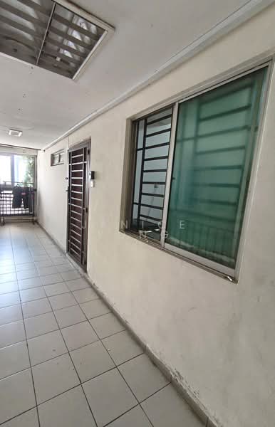 The Embassy (Bangunan Duta Impian) untuk Untuk Dijual - RM 670,000, Mac 2026 - Corridor - PropertyGuru.com.my