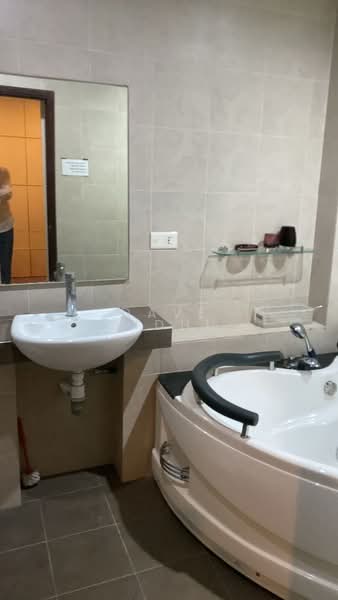 Taragon Puteri YKS untuk Untuk Disewa - RM 4,800 /bulan, Mac 2026 - Bathroom - PropertyGuru.com.my