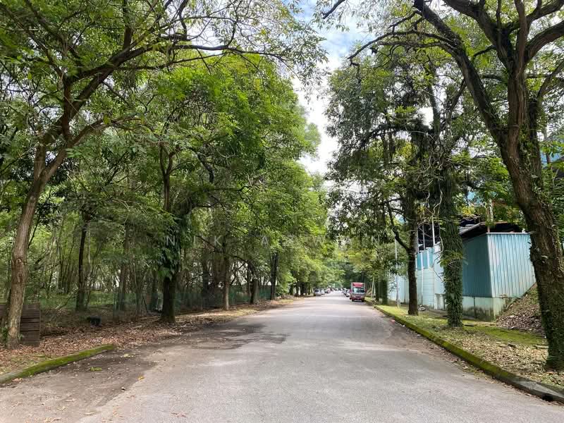 Factory for Sale in Taman Perindustrian Puchong Utama (Puchong) - NIK AZWAN - Exterior - PropertyGuru.com.my