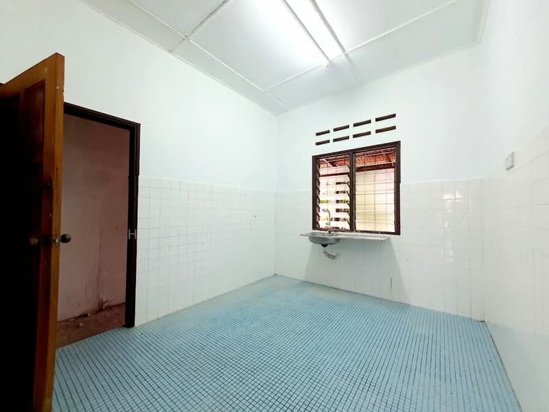 Terraced House for Sale in Alor Setar (Kedah) - Hasrul Rosli - Kitchen - PropertyGuru.com.my