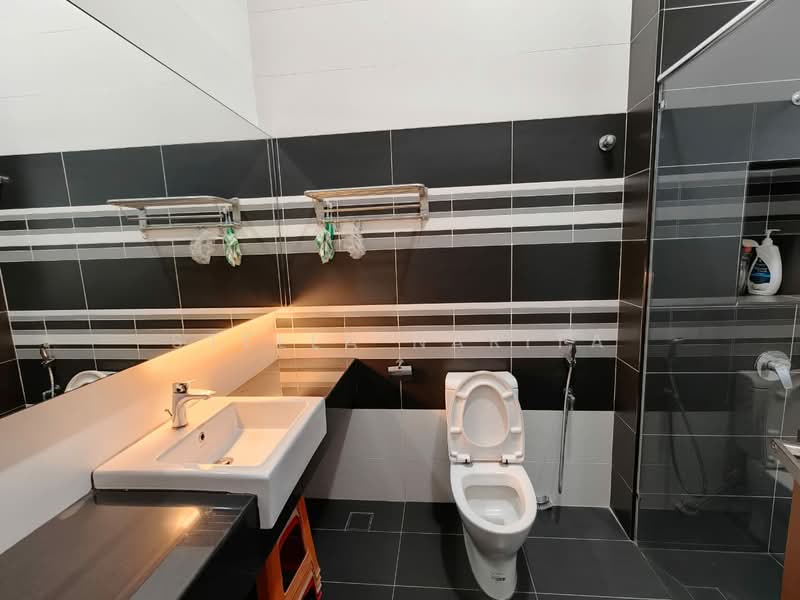 Bungalow for Sale in Kulai (Johor) - Stella Narita - Bathroom - PropertyGuru.com.my