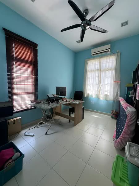 2-storey Terraced House for Sale in Taman Seri Austin (Tebrau) - Jayden Ng - Study - PropertyGuru.com.my