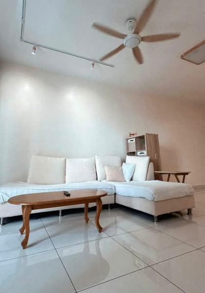 Vertu Resort untuk Untuk Disewa - RM 2,500 /bulan, Mac 2026 - Living Room - PropertyGuru.com.my