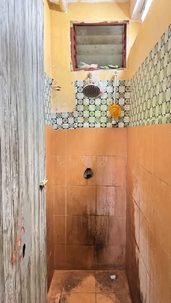 Taman Bukit Juru untuk Untuk Dijual - RM 135,000, Mac 2026 - Bathroom - PropertyGuru.com.my