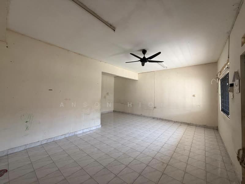 2-storey Terraced House for Sale in Taman Selesa Jaya (Iskandar Puteri (Nusajaya)) - Anson Hiong - Living Room - PropertyGuru.com.my