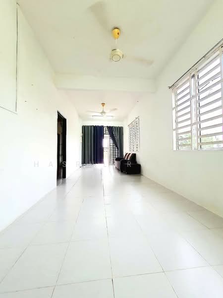 1-storey Terraced House for Sale in Taman Kubang Rotan (Kuala Kedah) - Hasrul Rosli - Living Room - PropertyGuru.com.my