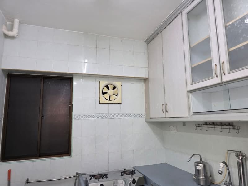 Apartment for Sale at Taman Lone Pine (Medium Low Cost) - Freddy Tan - Kitchen - PropertyGuru.com.my